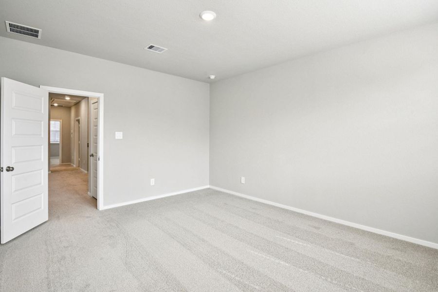 Spacious, unfurnished interior of a new home in Spring Brook Village - City Series, Houston (Image 23).