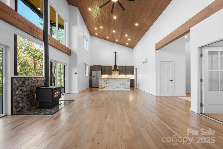 Image 34 of a home in .