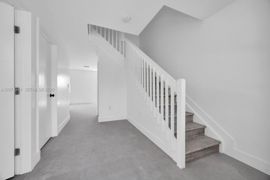 Spacious, unfurnished interior of a new home in , Miami (Image 21).