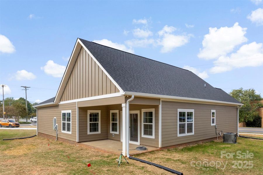 Image 43 of a home in . Image 43 of a home in .