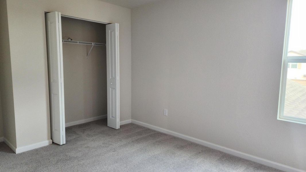 Spacious, unfurnished interior of a new home in , Fort Pierce (Image 23).