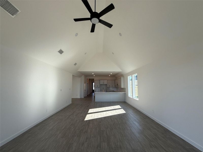 Spacious, unfurnished interior of a new home in Austin Point, Richmond (Image 11).