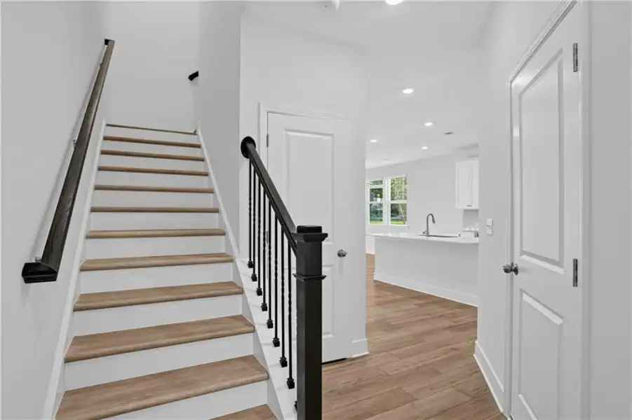 Spacious, unfurnished interior of a new home in Towns at Holly Springs, Holly Springs (Image 14).