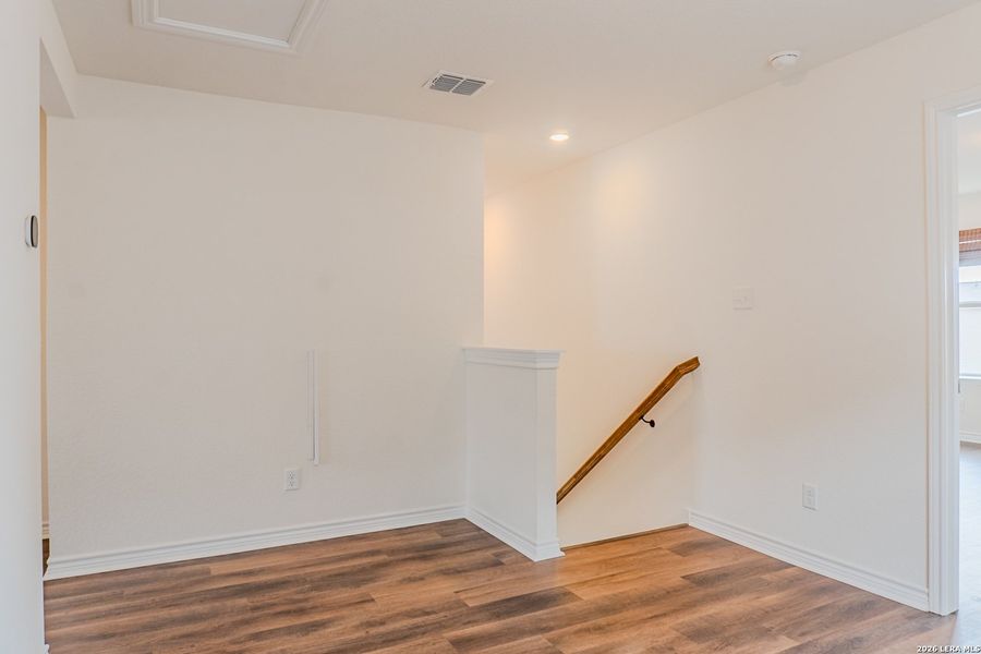 Spacious, unfurnished interior of a new home in , New Braunfels (Image 15).