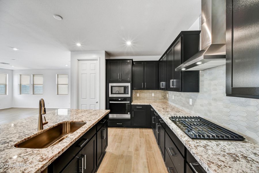 08-Kitchen 08-Kitchen