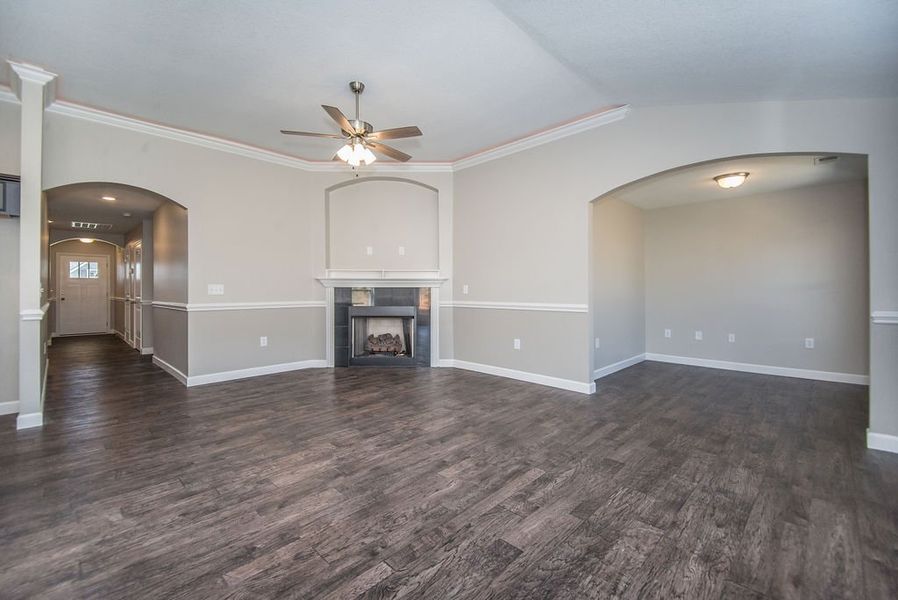 Representative unfurnished interior of a home built from the Bishop by Enchanted Homes in Arcadia Village, Spartanburg (Image 39).