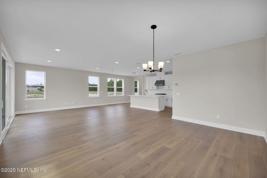 Spacious, unfurnished interior of a new home in Seabrook Village at Nocatee, Ponte Vedra (Image 33).