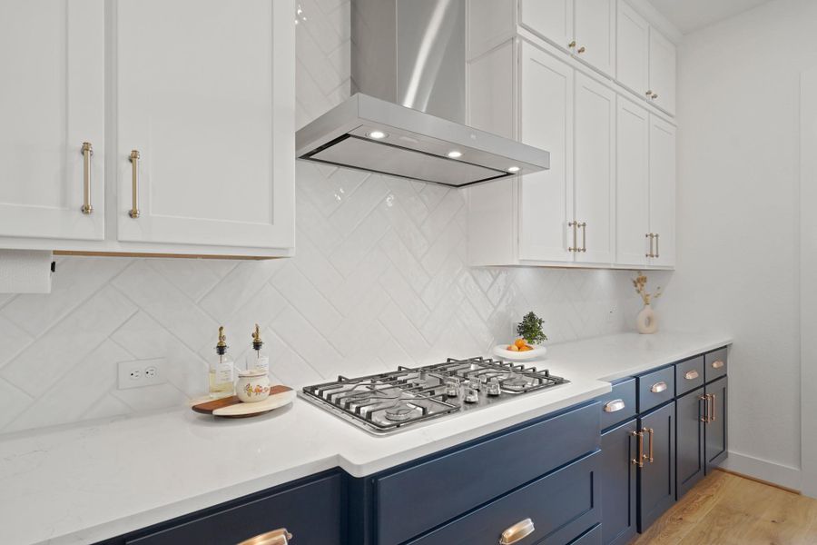 Close-up of interior finishes inside a home in Sienna, Missouri City (Image 19). Close-up of interior finishes inside a home in Sienna, Missouri City (Image 19).