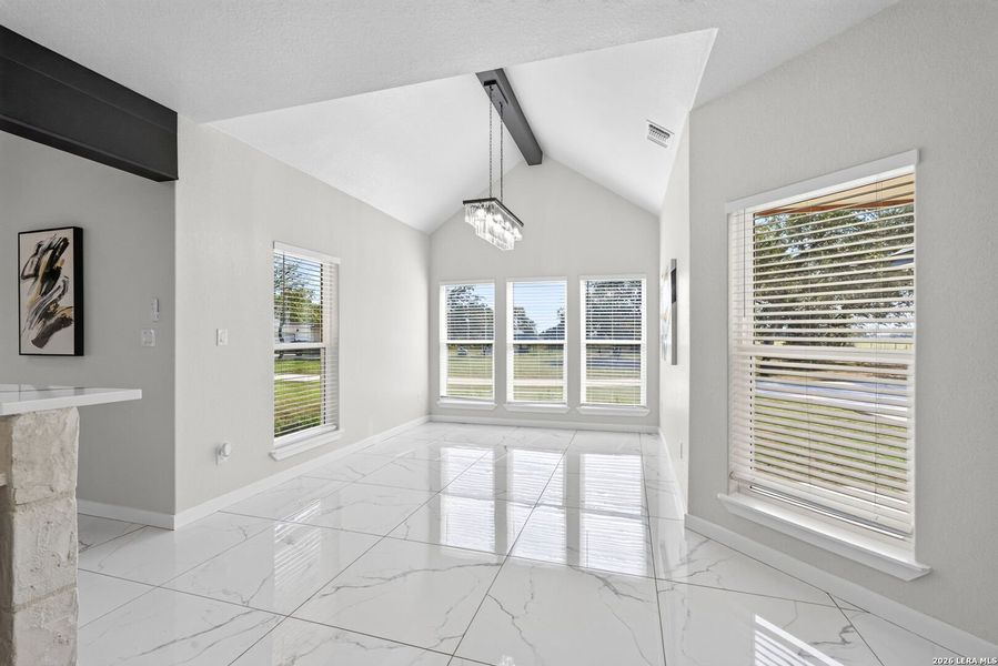 Spacious, unfurnished interior of a new home in , Natalia (Image 20).