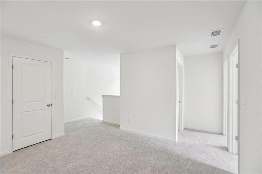 Spacious, unfurnished interior of a new home in Kendall Grove, McDonough (Image 12).