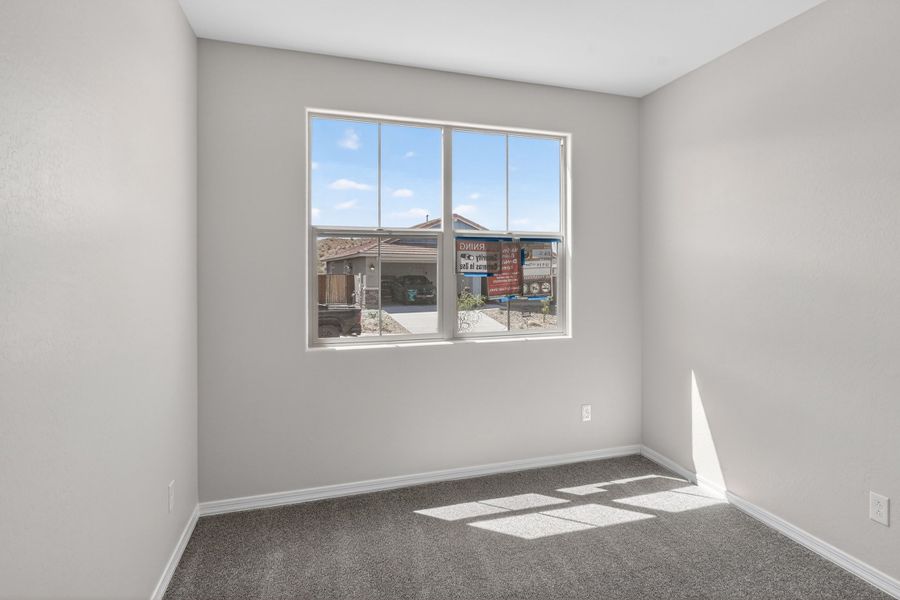 Spacious, unfurnished interior of a new home in Estrella, Goodyear (Image 17).