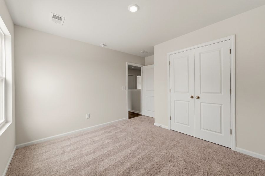 Spacious, unfurnished interior of a new home in Richmond Hill, Inman (Image 26). Spacious, unfurnished interior of a new home in Richmond Hill, Inman (Image 26).