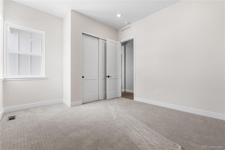 Spacious, unfurnished interior of a new home in Retreat at The Canyons, Castle Pines (Image 24).