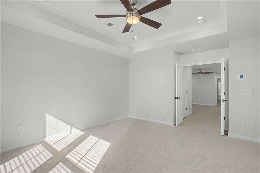 Spacious, unfurnished interior of a new home in Adler Springs, Powder Springs (Image 6).