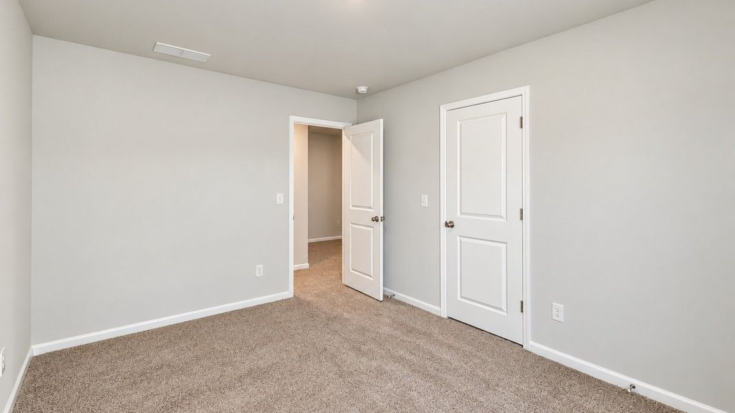 Spacious, unfurnished interior of a new home in The Cove at Mallard Crossing, Summerville (Image 20). Spacious, unfurnished interior of a new home in The Cove at Mallard Crossing, Summerville (Image 20).