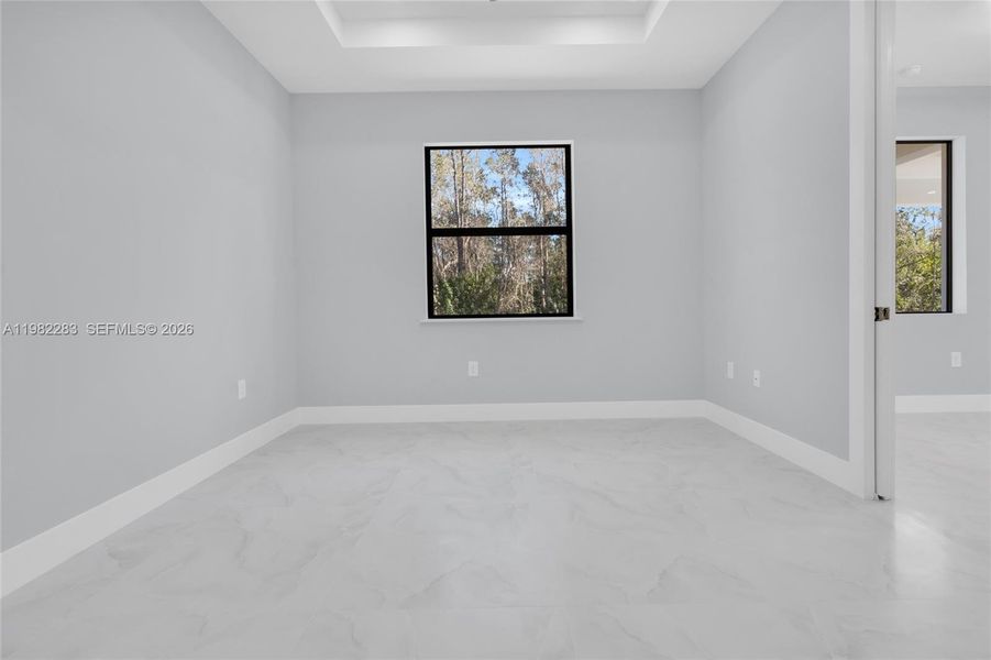 Spacious, unfurnished interior of a new home in , Lehigh Acres (Image 24).