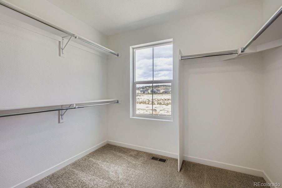 Spacious, unfurnished interior of a new home in , Loveland (Image 10).