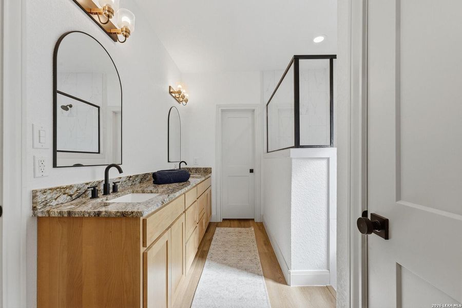 Furnished interior view inside a new home in , La Vernia (Image 8).