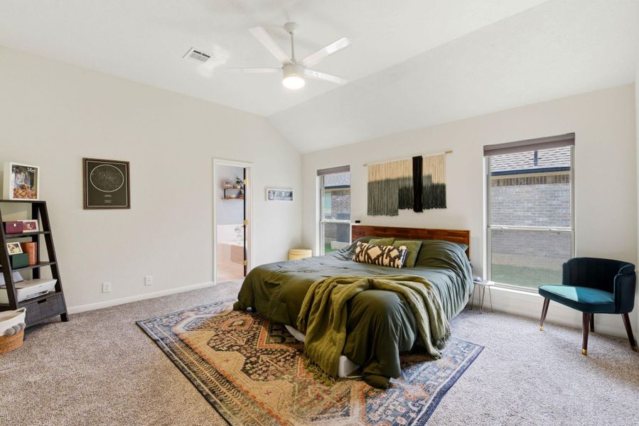 Furnished interior view inside a new home in Pedregal, Dickinson (Image 37).
