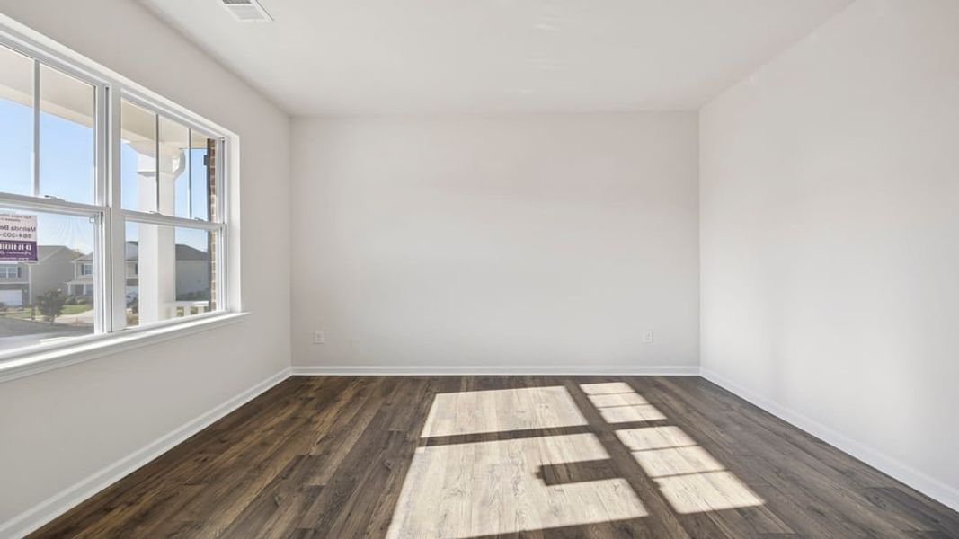 Spacious, unfurnished interior of a new home in Waverly Station, Greenwood (Image 16).