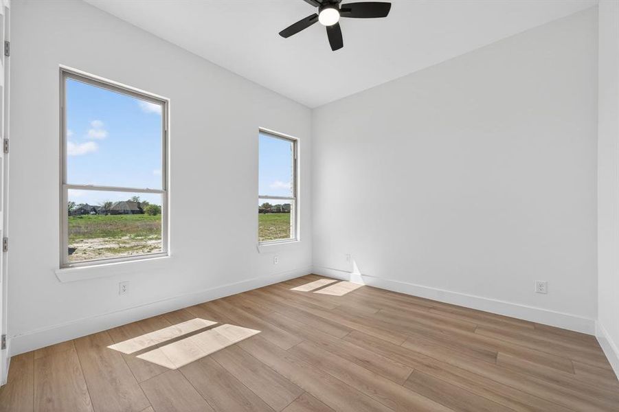 Spacious, unfurnished interior of a new home in , Lone Oak (Image 30).