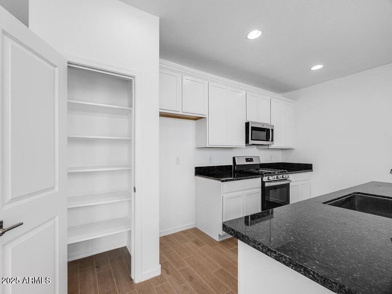 hj-az-phx-avila-at-rancho-mercado-cc-rm2