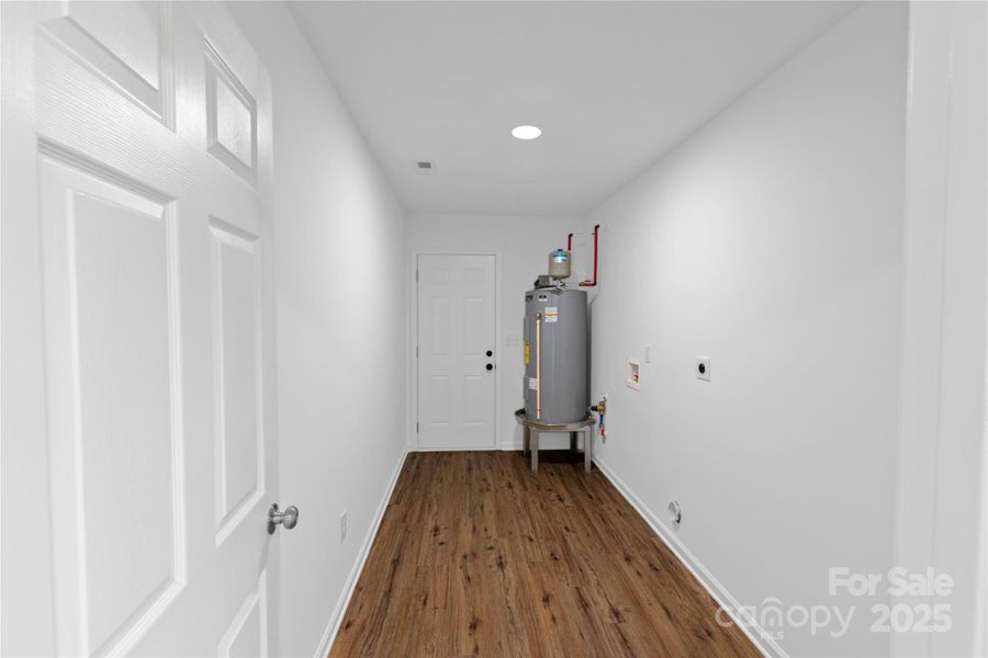 Spacious, unfurnished interior of a new home in , Gastonia (Image 16).