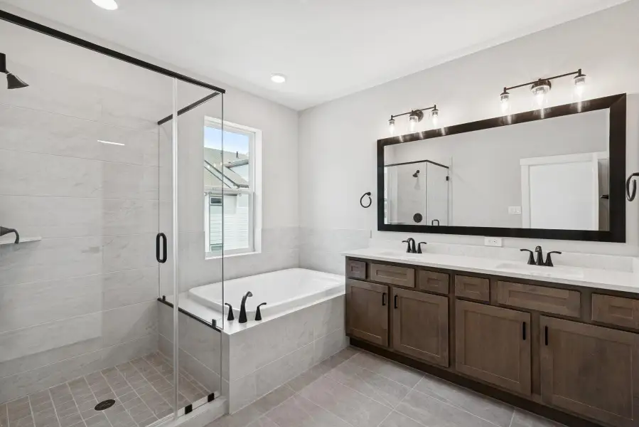 Furnished interior view inside a new home in Retreat at Oak Park, Houston (Image 4).