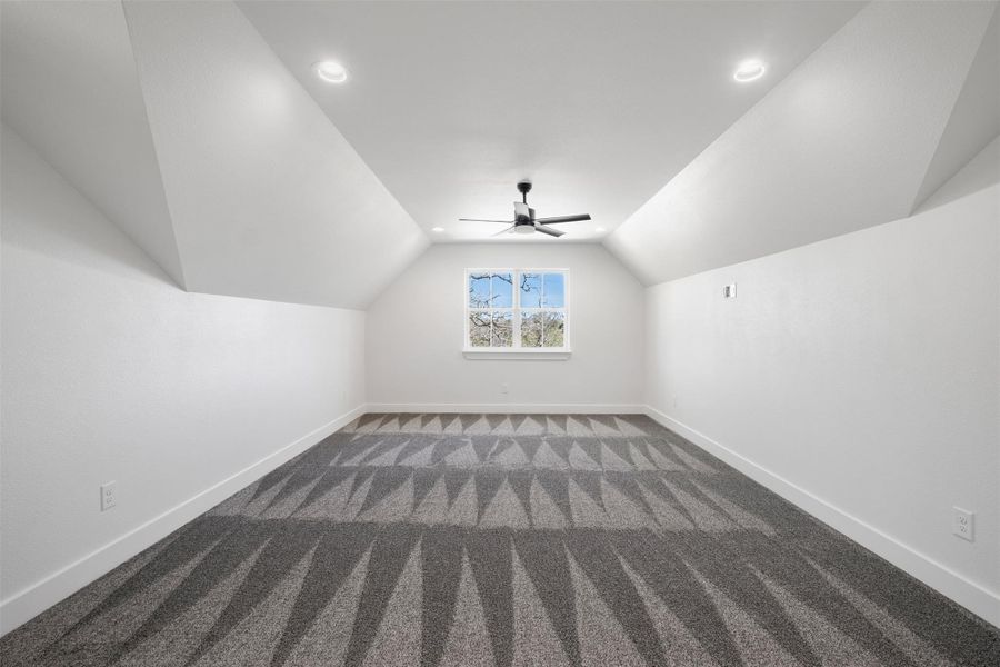 Spacious, unfurnished interior of a new home in , Smithville (Image 25).