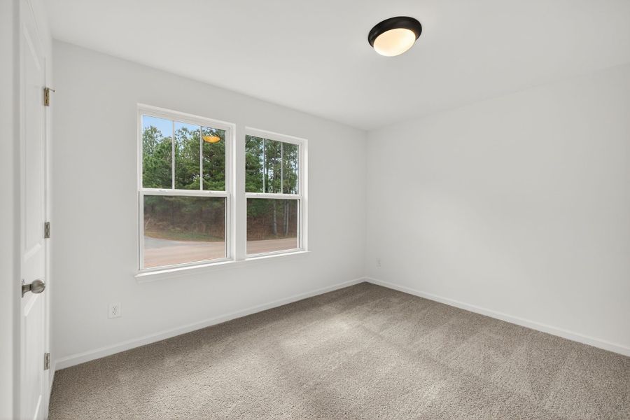 Spacious, unfurnished interior of a new home in Edgewater - Lakeview Point, Lancaster (Image 23).