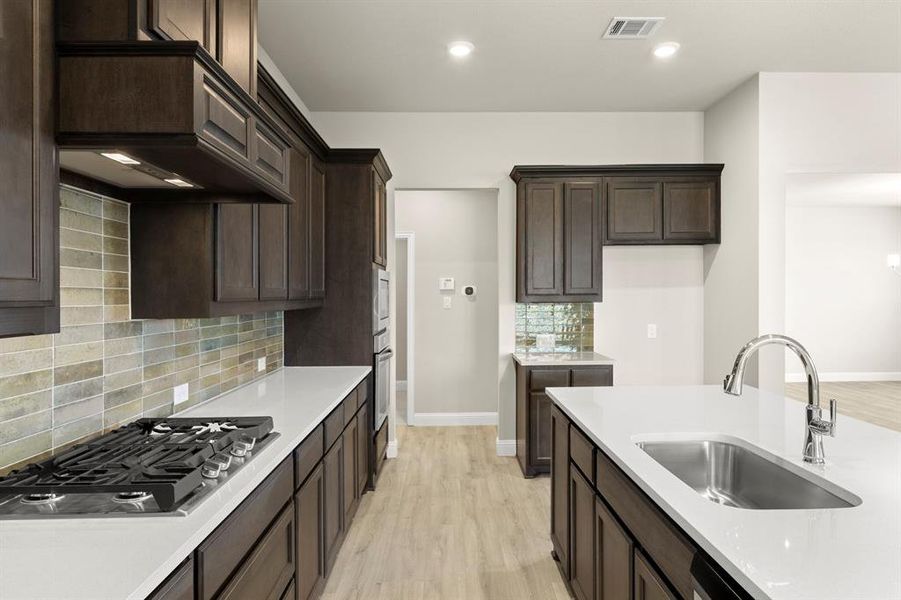 16_17. 539 San Angelo - Kitchen (3) 16_17. 539 San Angelo - Kitchen (3)