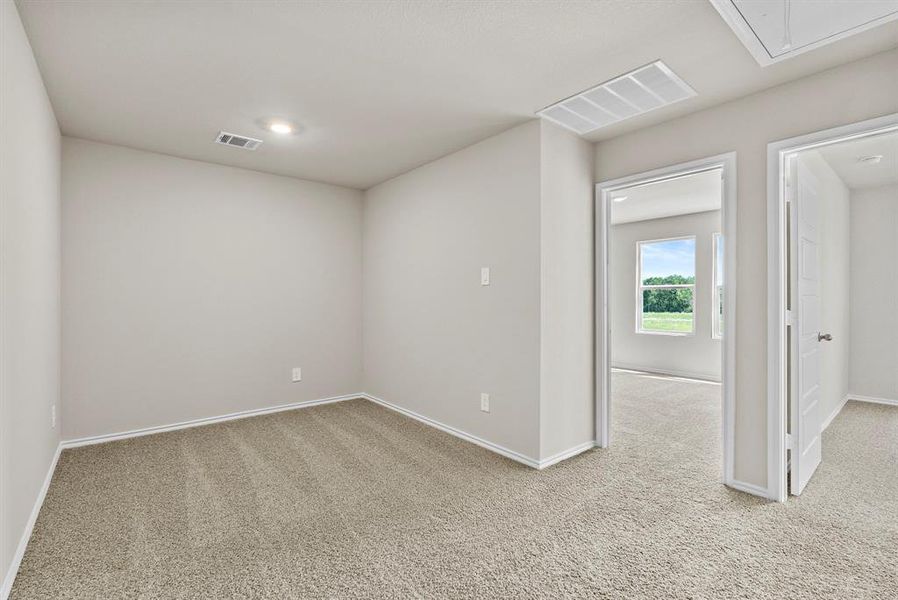 Spacious, unfurnished interior of a new home in , Fort Worth (Image 23).