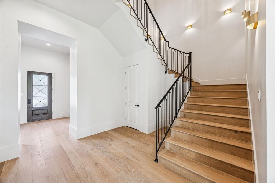 Spacious, unfurnished interior of a new home in , Houston (Image 30). Spacious, unfurnished interior of a new home in , Houston (Image 30).