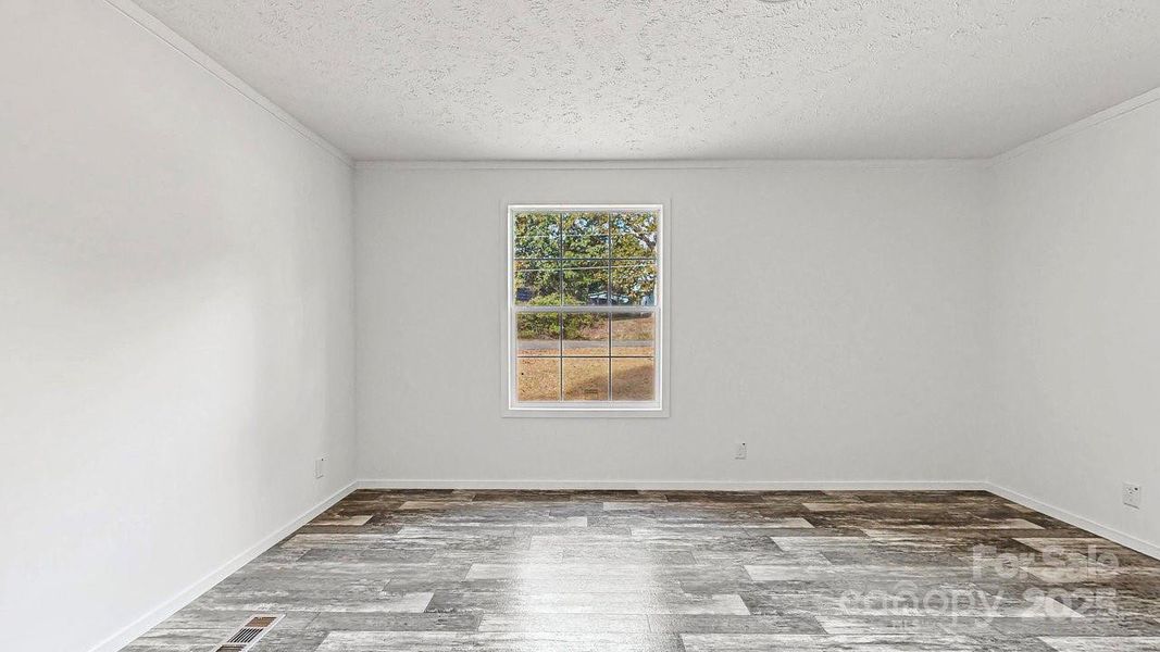 Spacious, unfurnished interior of a new home in , Statesville (Image 17).