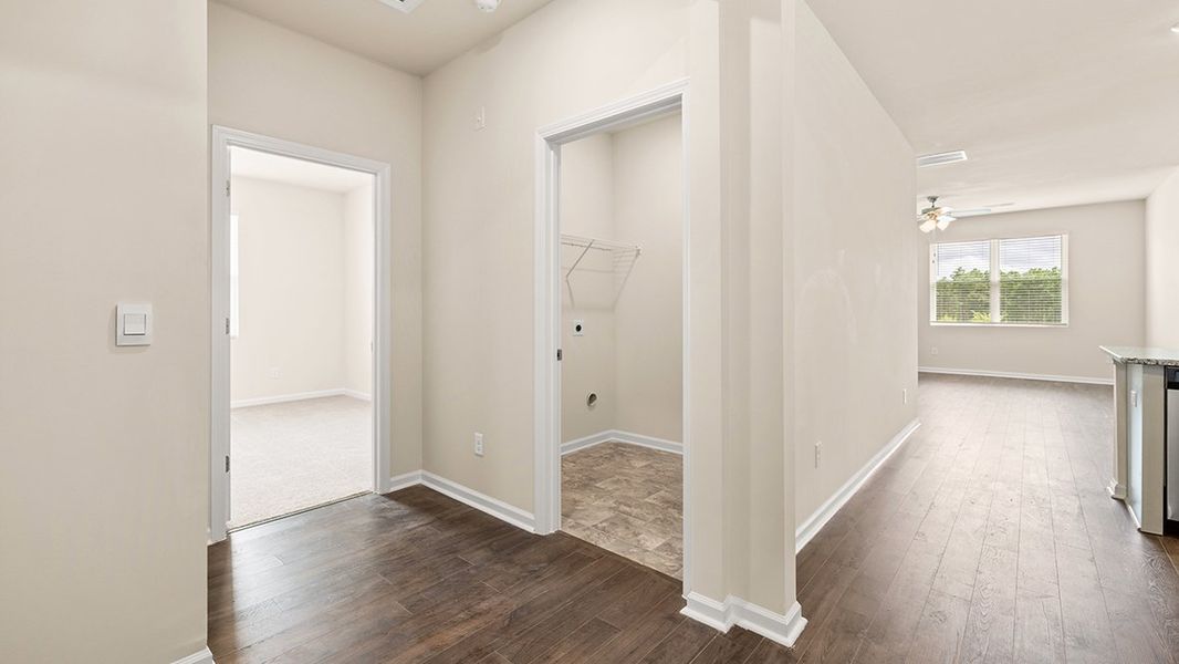 Spacious, unfurnished interior of a new home in Highland Hills, Graniteville (Image 21).