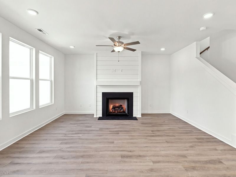 Spacious, unfurnished interior of a new home in Calista Farms, White House (Image 38).