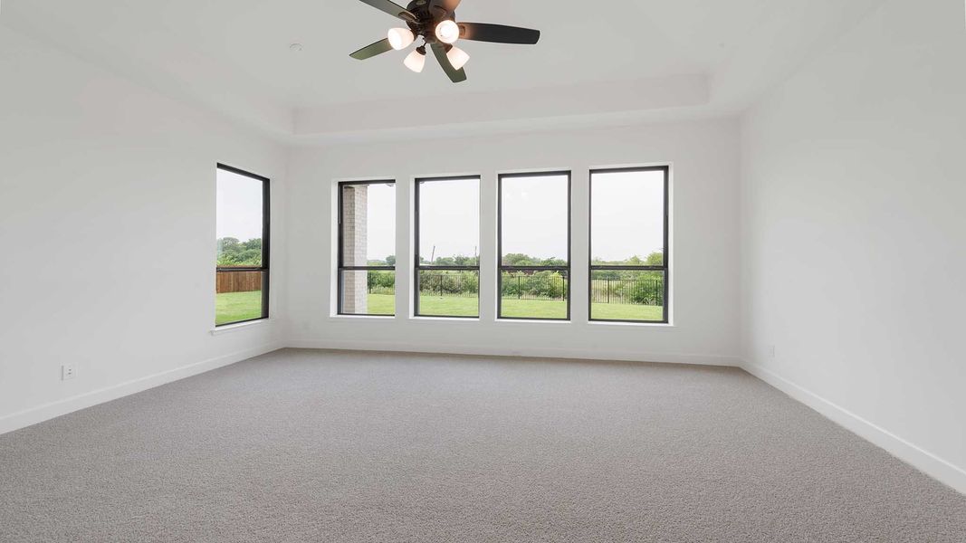Spacious, unfurnished interior of a new home in Sweetgrass, Haslet (Image 23).