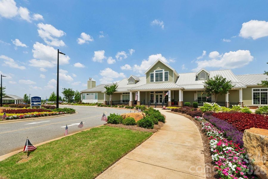 Community amenities in , Charlotte (Image 31).