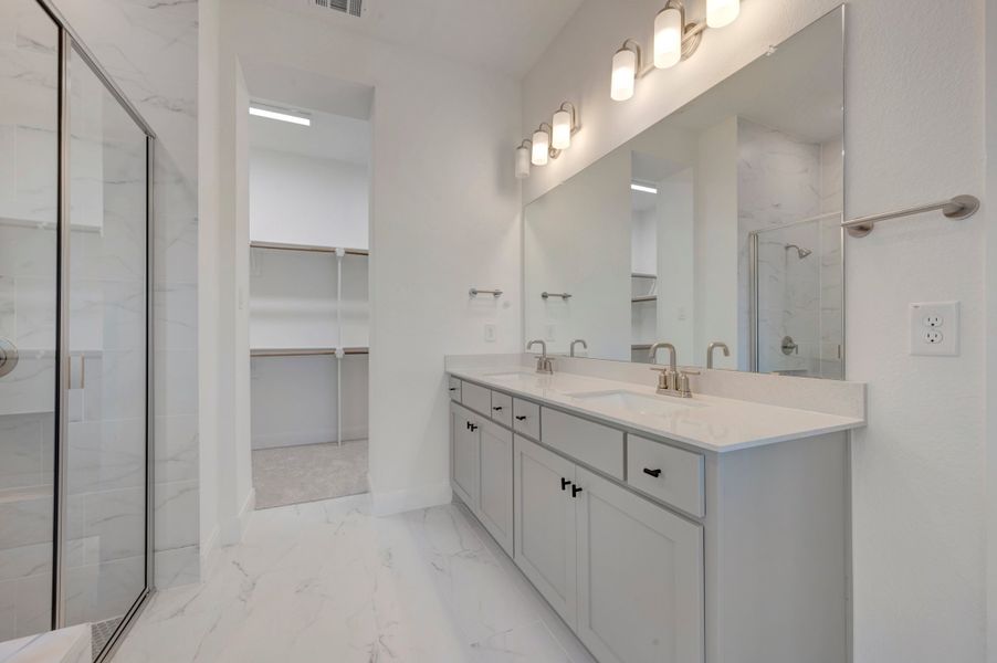 Owner's Bath Owner's Bath