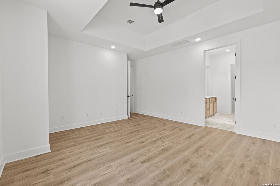Spacious, unfurnished interior of a new home in , La Vernia (Image 21). Spacious, unfurnished interior of a new home in , La Vernia (Image 21).