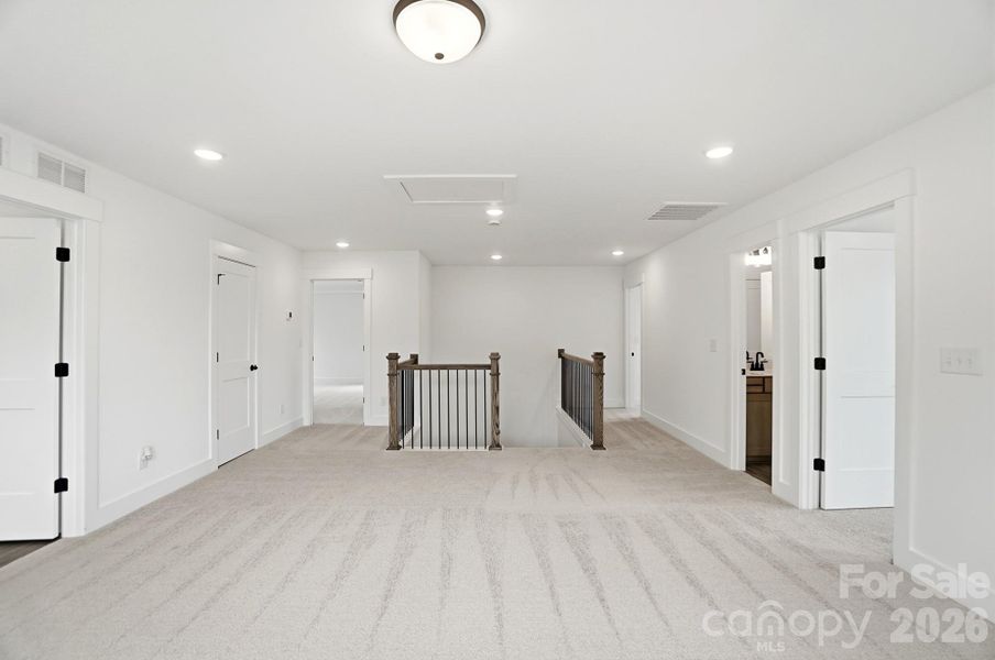 Spacious, unfurnished interior of a new home in Robinson Oaks, Gastonia (Image 39).