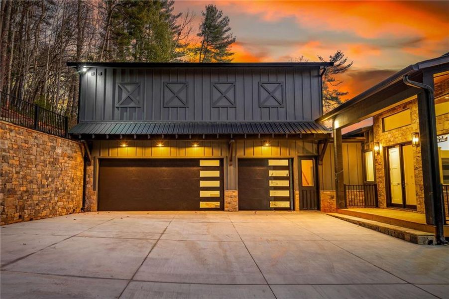 Image 86 of a home in .