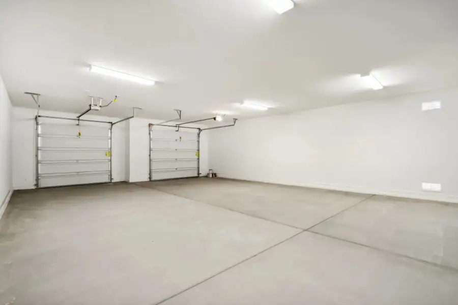 Representative unfurnished interior of a home built from the Opal by Ashton Woods in La Jolla Vista, Goodyear (Image 8).
