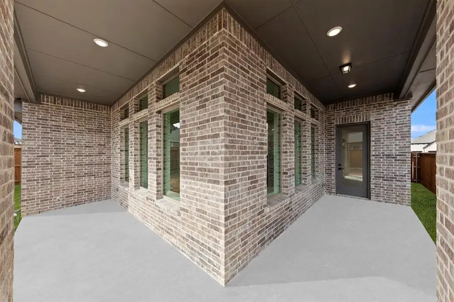 24_25. 1028 Golden Galaxy - Patio