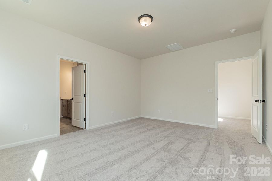 Spacious, unfurnished interior of a new home in Green Acres, Mount Pleasant (Image 34).