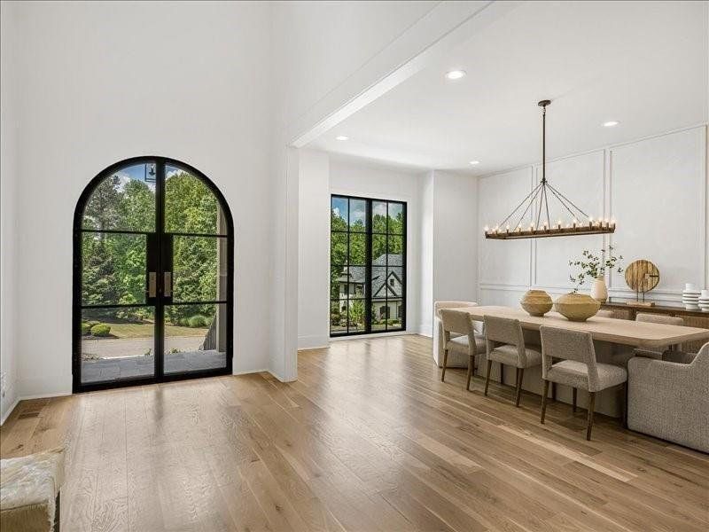 Furnished interior view inside a new home in , Alpharetta (Image 68).