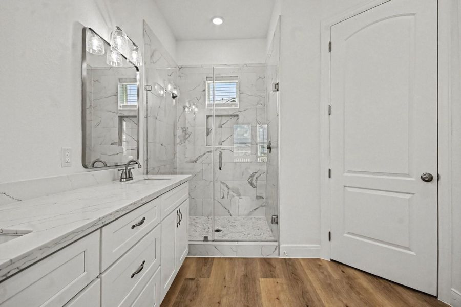 Furnished interior view inside a new home in , Galveston (Image 5).