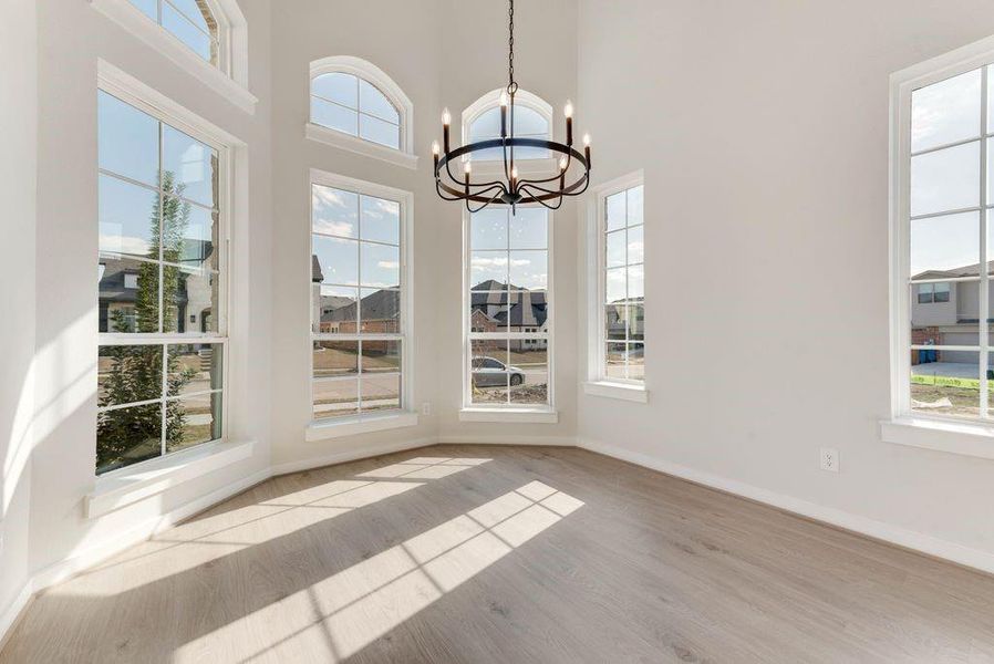 Spacious, unfurnished interior of a new home in Trails at Cottonwood Creek, Rowlett (Image 17).