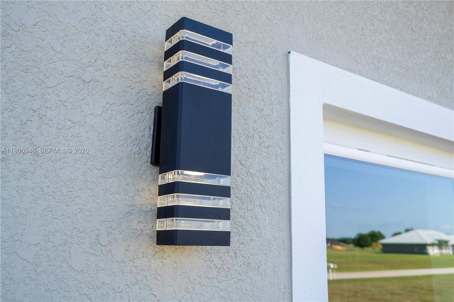 Close-up of interior finishes inside a home in , Sebring (Image 25).