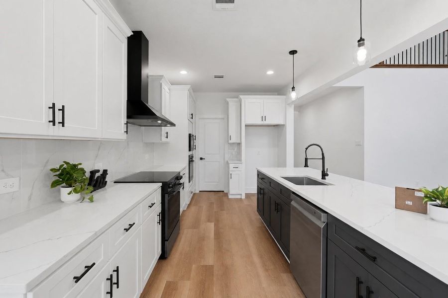 Featuring soft closed cabinets throughout Featuring soft closed cabinets throughout